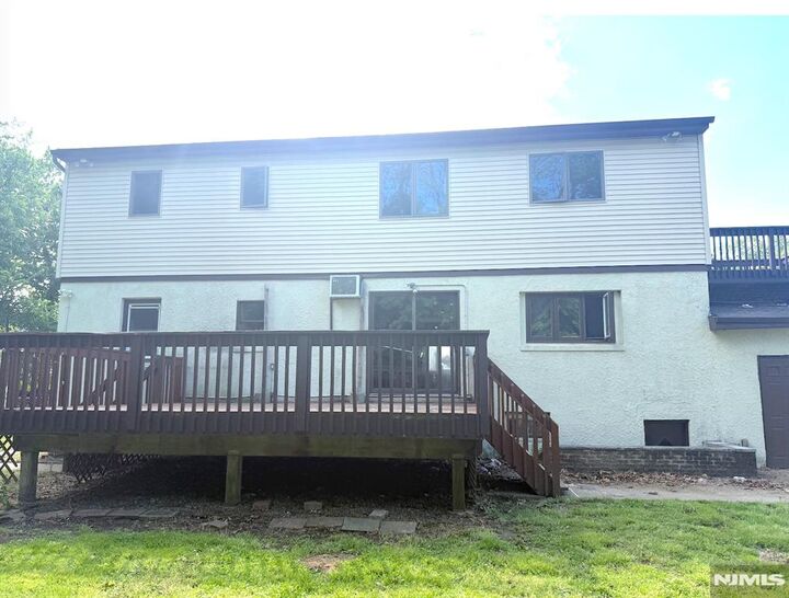 Property Photo:  1 Short Street  NJ 07628 
