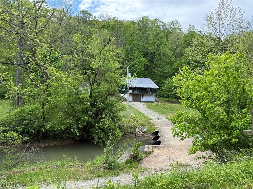 Property Photo:  8261 Glendale Road  WV 26337 