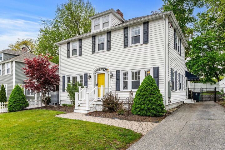 Property Photo:  9 Bennett Street  NH 03064 