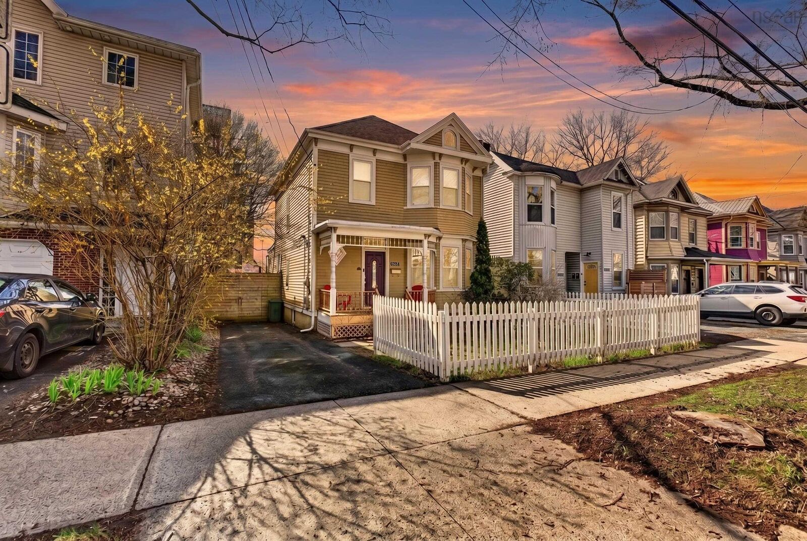 Property Photo:  6224 North Street  NS B3L 1P5 