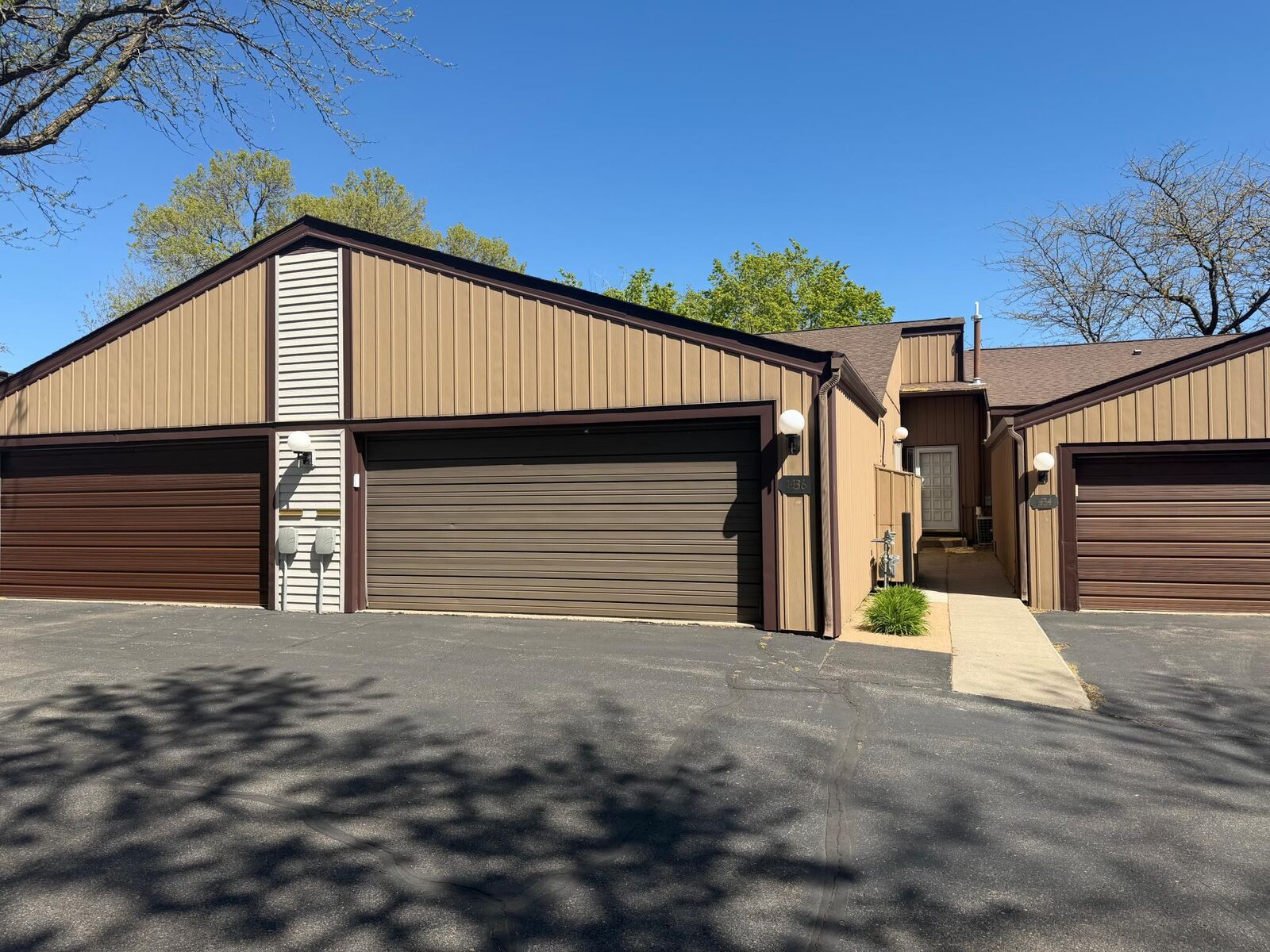 Property Photo: 1436 Martin Road MN 56007