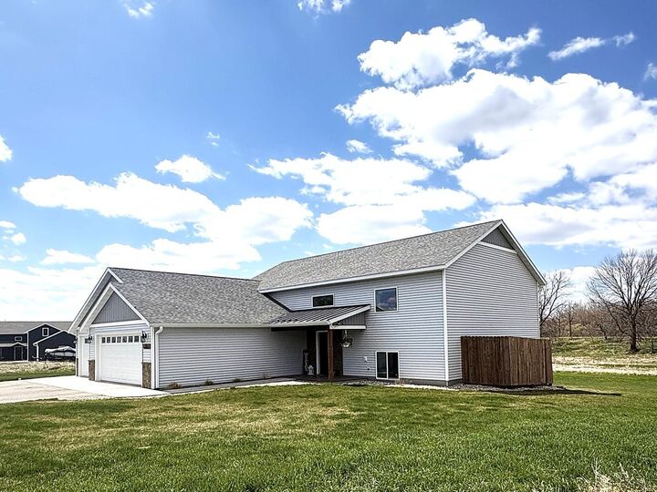 Property Photo: 7822 Hummingbird Lane SW MN 56308