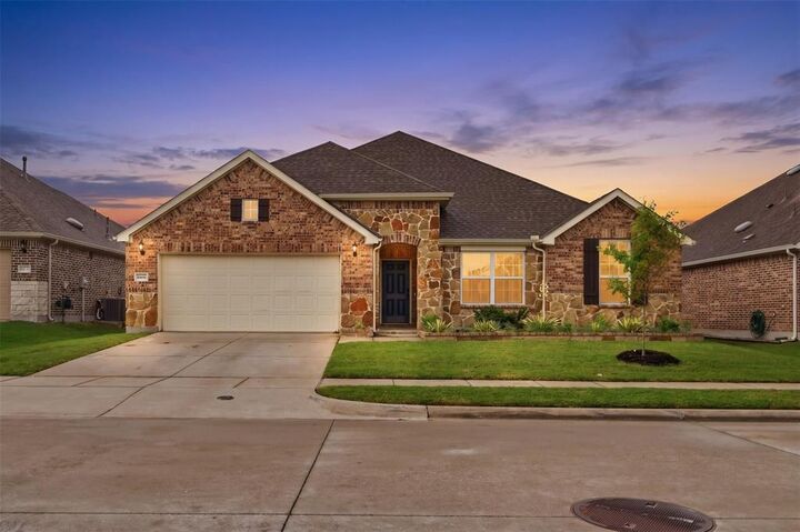 Property Photo:  1424 Millican Lane  TX 76227 