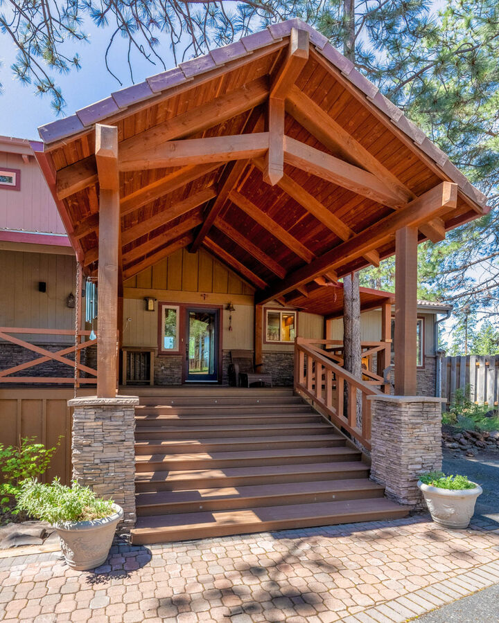 Property Photo:  69470 Deer Ridge Road  OR 97759 