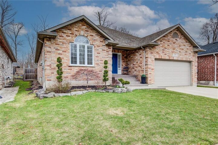 Property Photo:  77 Laschinger Boulevard  ON N3A 2G7 
