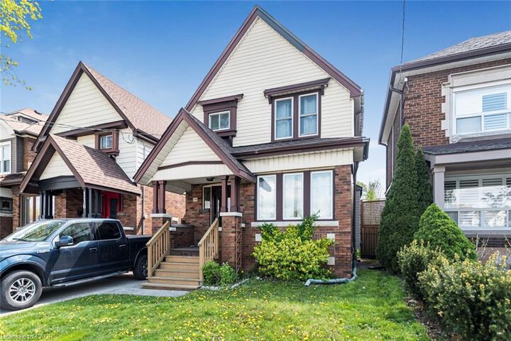 Property Photo:  114 Weir Street N  ON L8H 5E8 