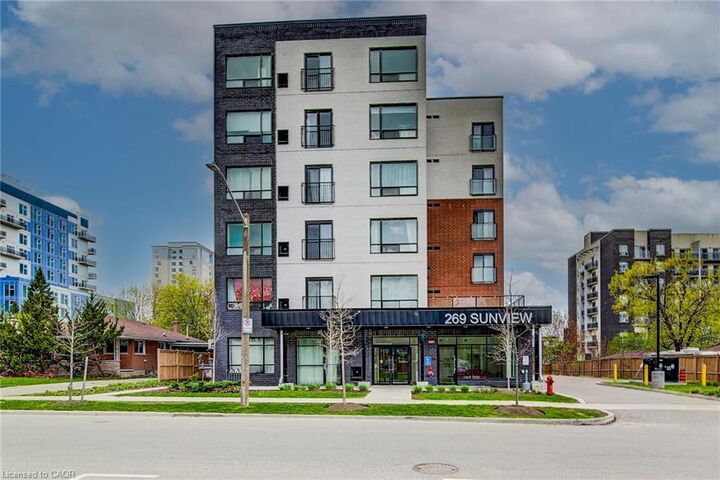 Property Photo: 269 Sunview Street 606 ON N2L 3V8
