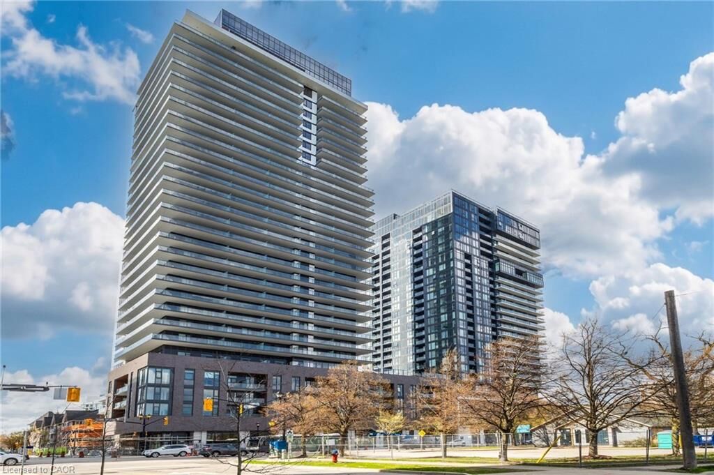 Property Photo:  2075 Lakeshore Road S 1703  ON L7R 1E2 