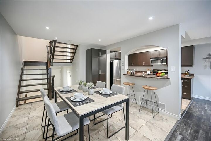 Property Photo:  70 Highgate Drive 44  ON L8J 0E8 