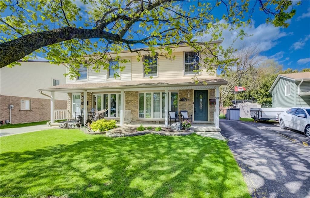 Property Photo:  10 Meadow Woods Crescent  ON N2N 1S5 
