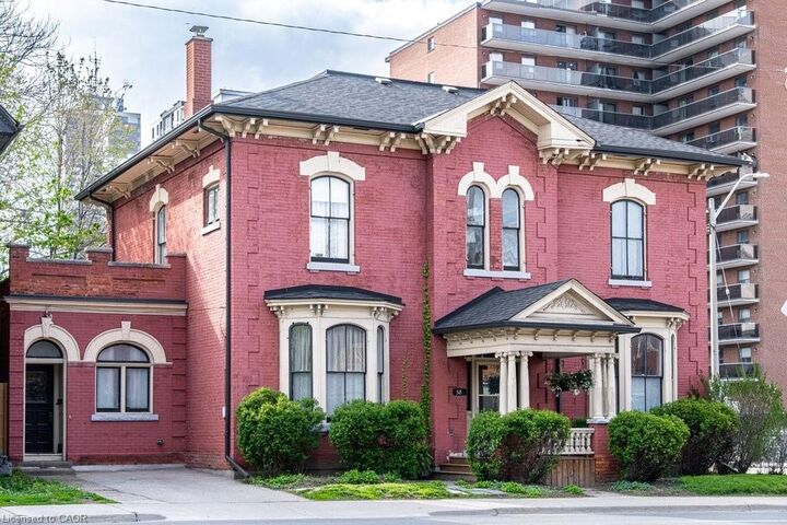 Property Photo:  58 Wellington Street S  ON L8N 2R1 