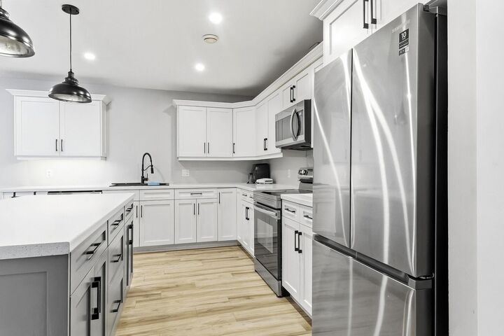 Property Photo:  101 Parent Street  PE C1C 1R3 