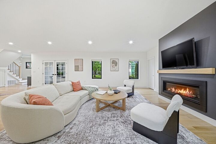 Property Photo:  284 Webster St  MA 02466 