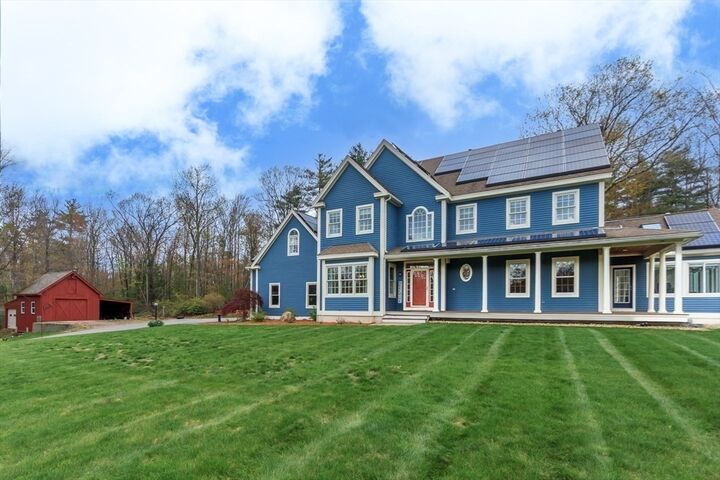 Property Photo:  440 Howard  MA 01462 