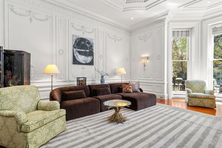Property Photo:  183 Commonwealth Avenue 3A/3B  MA 02116 