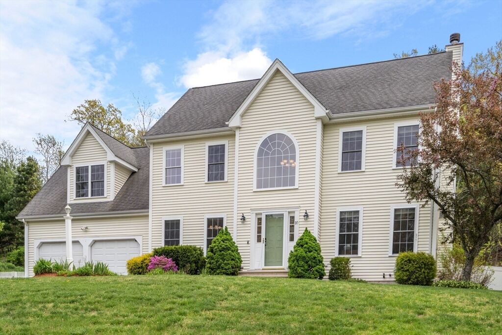 Property Photo:  10 Gannett Way  MA 01747 