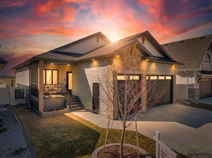 Property Photo:  12 Emmett Crescent  AB T4P 3G8 