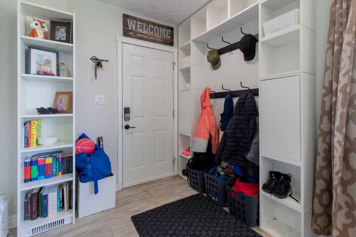 Property Photo:  375 N 100 W  AB T0K 2S0 
