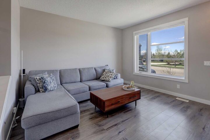 Property Photo:  760 Livingston Hill NE  AB T3P 1K4 