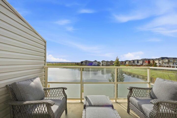Property Photo:  556 Redstone View NE  AB T3N 0M9 