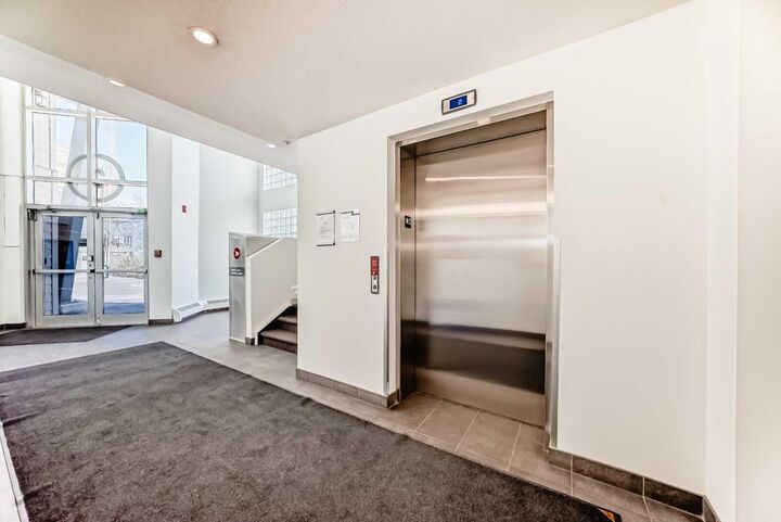 Property Photo:  4303 1 Street NE 527  AB T2E 7M3 