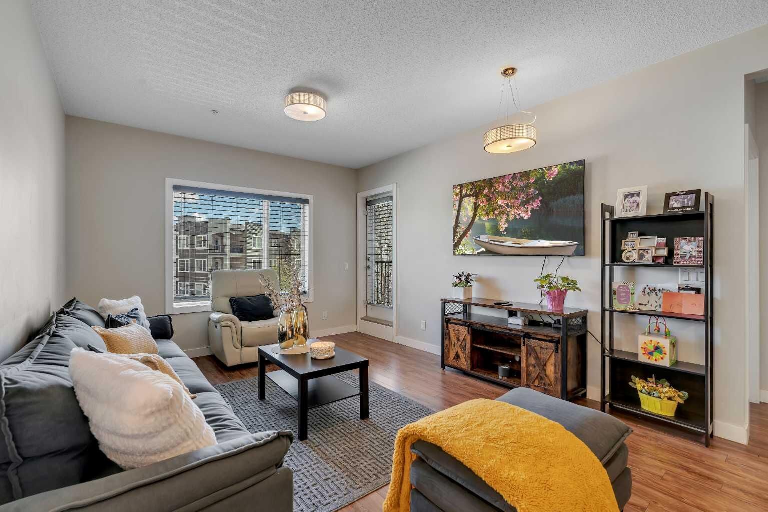 Property Photo:  8 Sage Hill Terrace NW 108  AB T3R 0W5 