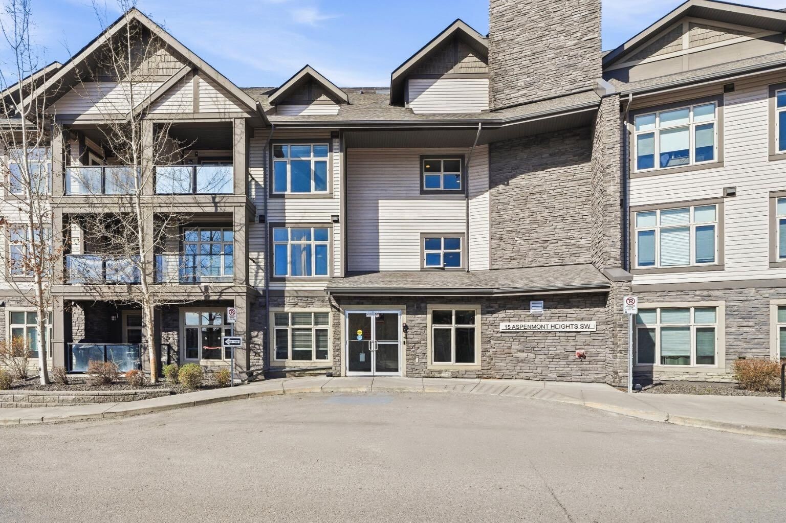 Property Photo:  15 Aspenmont Heights SW 309  AB T3H 0E3 