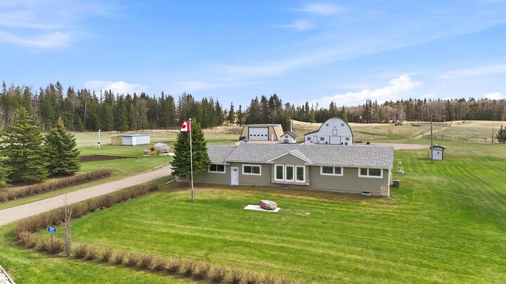 Property Photo:  20019 Township Road 422  AB T0C 0J0 