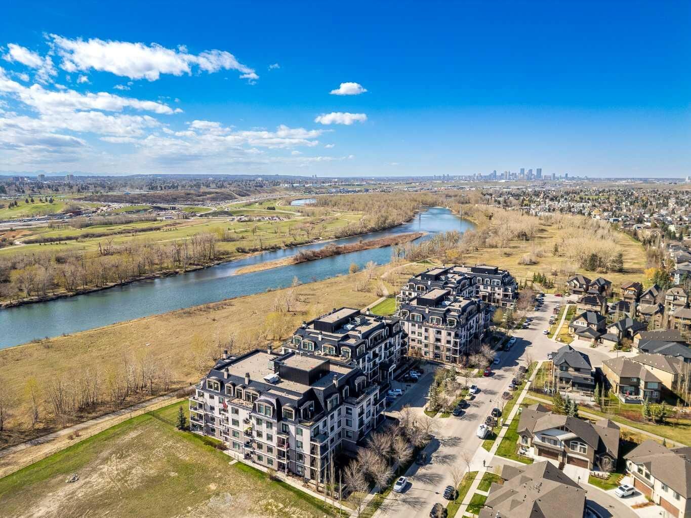 Property Photo:  221 Quarry Way SE 305  AB T2C 5M7 