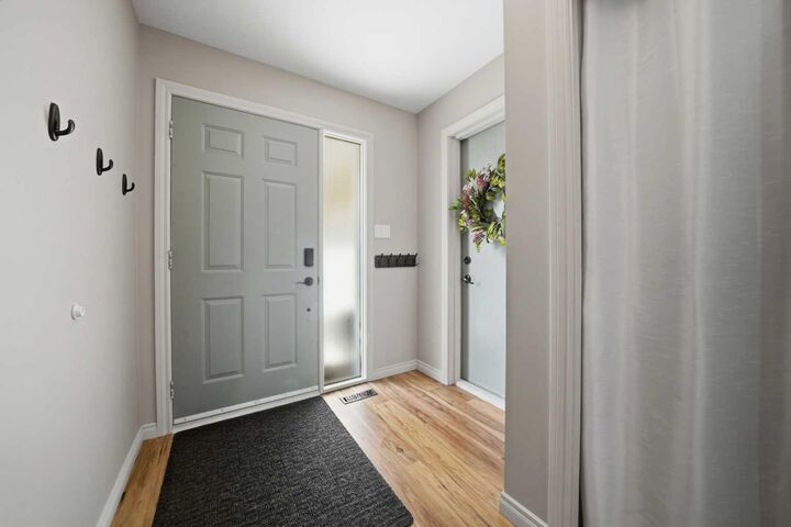 Property Photo:  25 Gilbert Crescent  AB T4P 3L3 