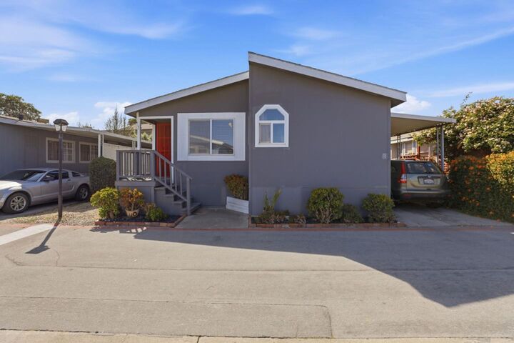 Property Photo:  20 Russell Road 8  CA 93906 