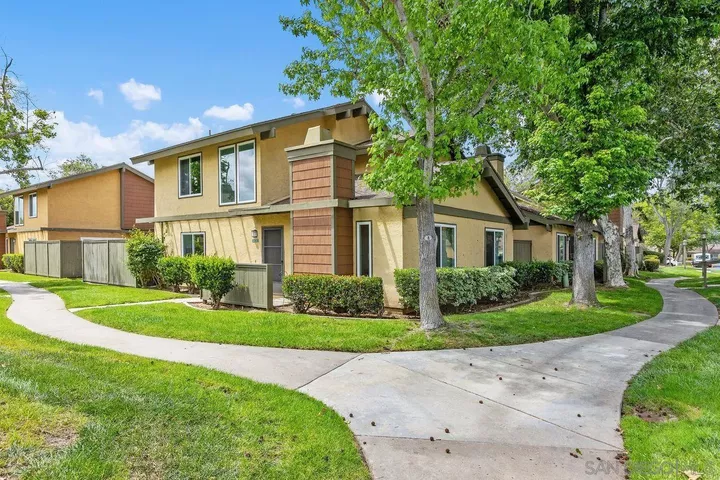 Property Photo:  10539 Caminito Glenellen  CA 92126 