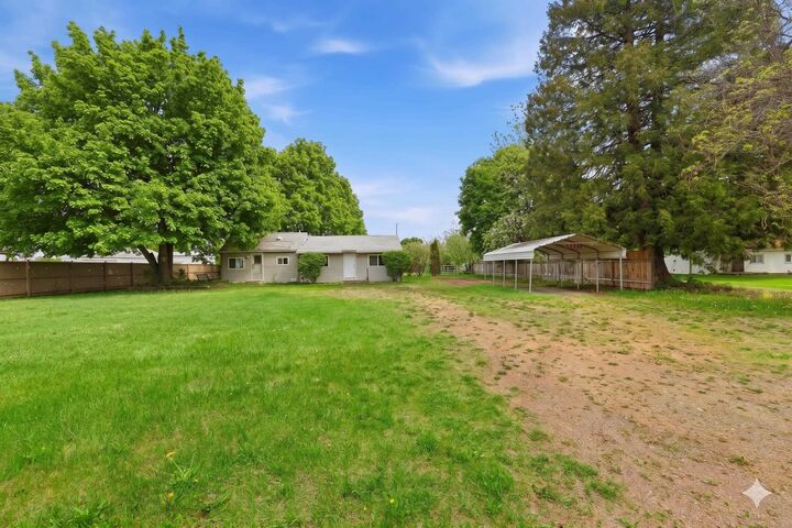 Property Photo:  18305 E Alki Ave  WA 99016 