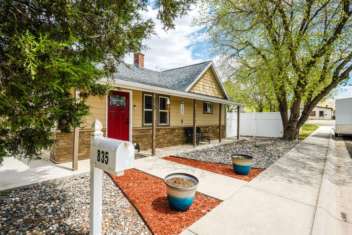 Property Photo: 835 Olive Street WY 82801