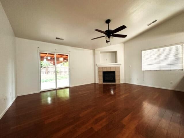 Property Photo:  2863 W Prescott Avenue  CA 93291 