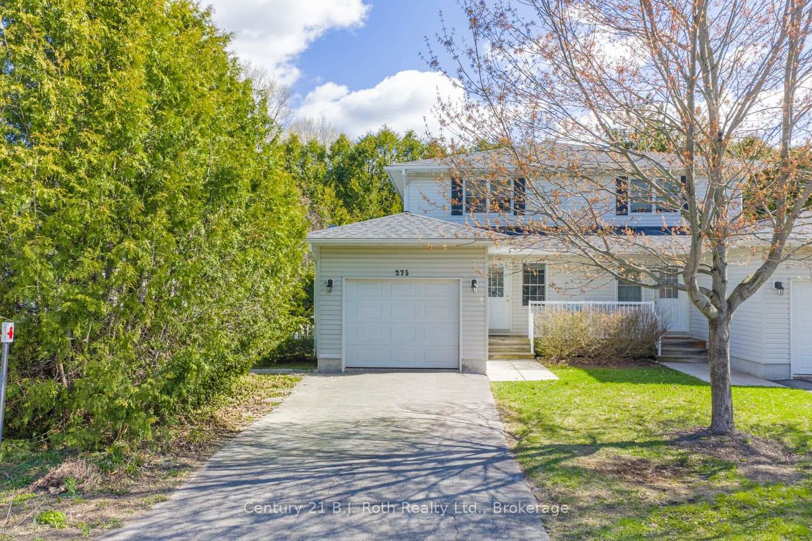 Property Photo:  275 Hiram Street  ON P1L 1R7 