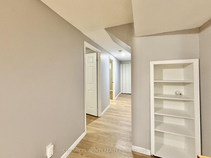 Property Photo: 979 Redbird Crescent Bsmt ON L1V 5K6