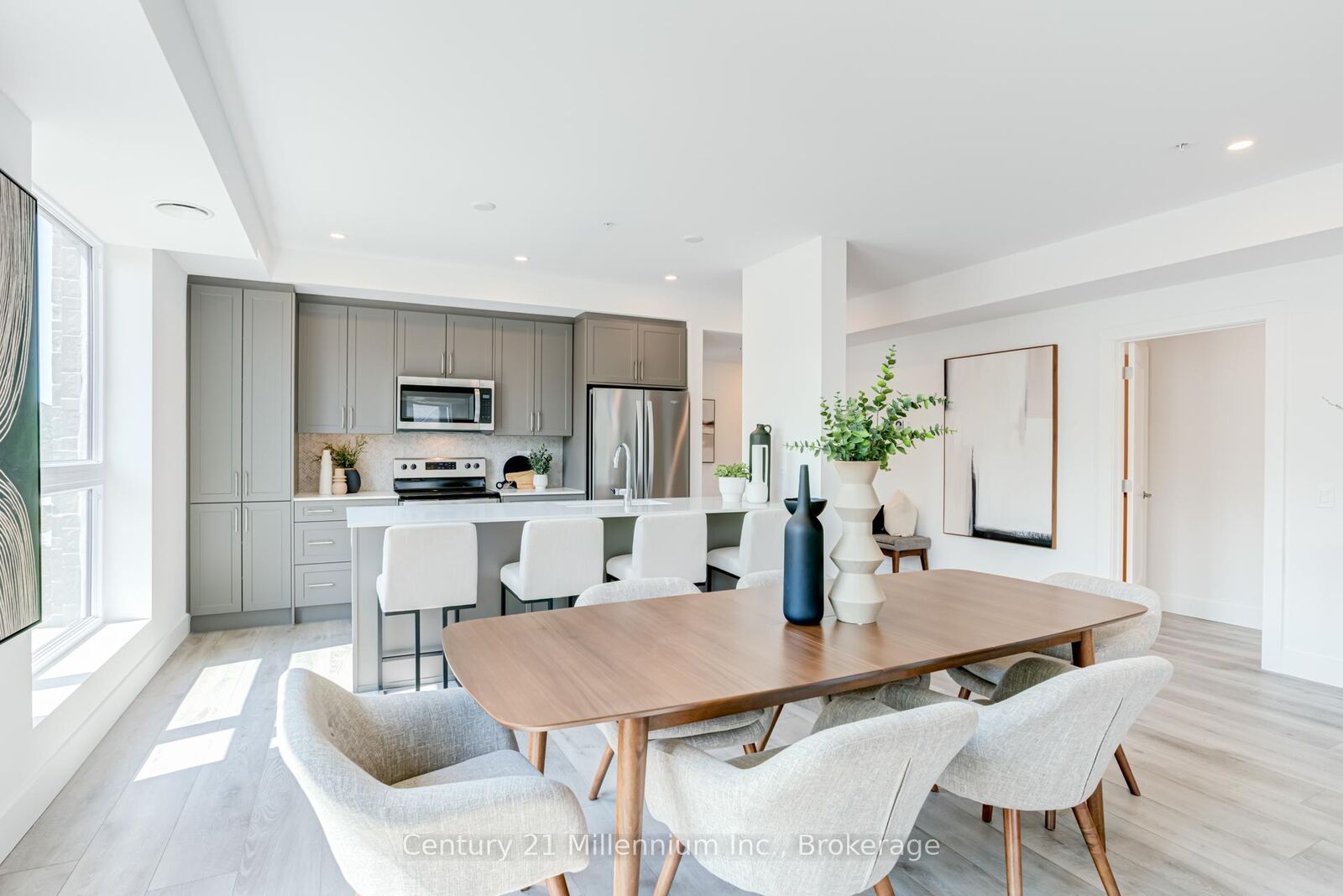 Property Photo: 4 Kimberly Lane 310 ON L9Y 5T6