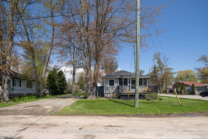 Property Photo: 21 Ferris Street ON N0E 1W0