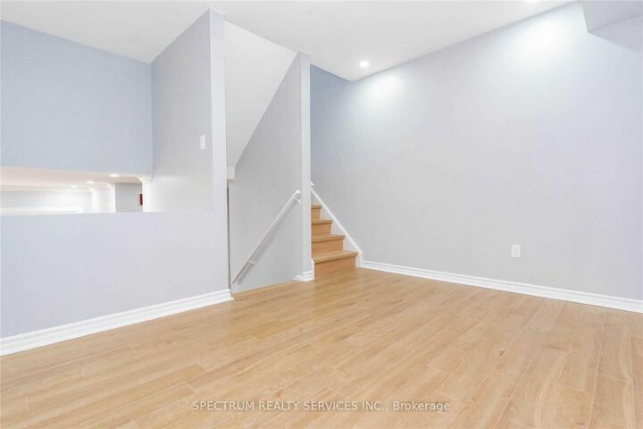 Property Photo: 197 Milestone Drive 68 ON L4G 3M2