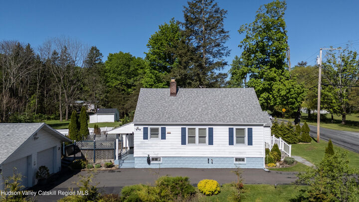 Property Photo:  372 Union Center  NY 12487 