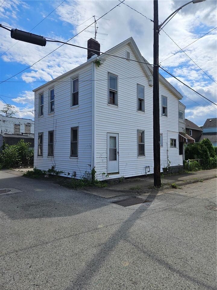 Property Photo:  410 17th Street  PA 15068 