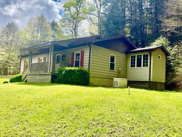 Property Photo:  692 Henry'S Mill Road  PA 16347 