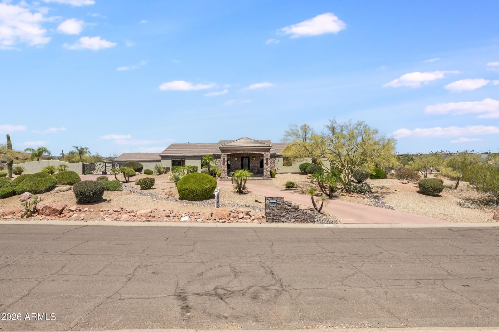 Property Photo:  9252 N Firebrick Drive  AZ 85268 