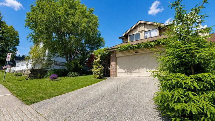 2961 Walton Avenue — photo 1