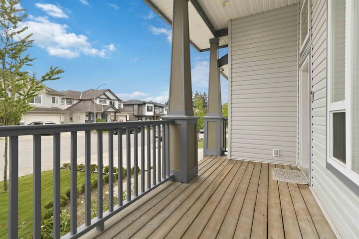 Property Photo: 33133 Dalke Avenue BC V2V 0A3