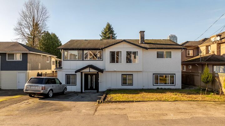 7923 122A Street — photo 1