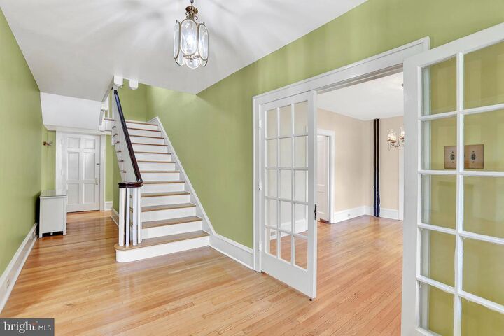 Property Photo:  121 Kensington Avenue  NJ 08618 