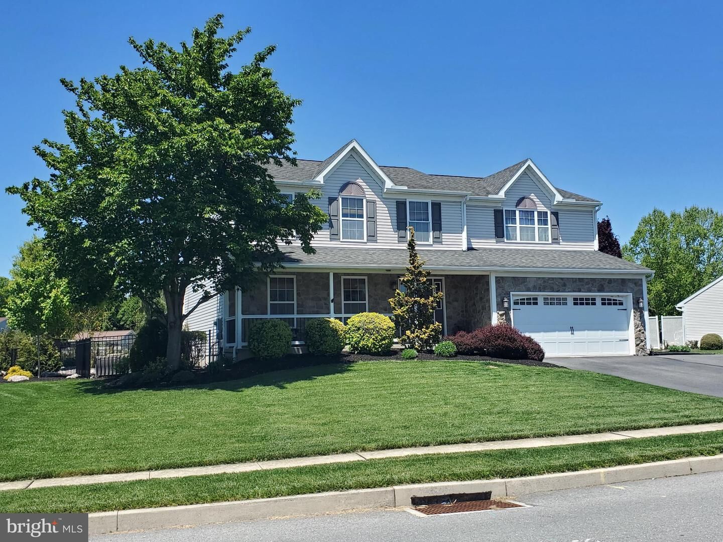 Property Photo: 615 W Pine Street PA 19533