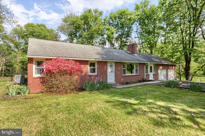 Property Photo:  1401 La Carr Lane  PA 17018 